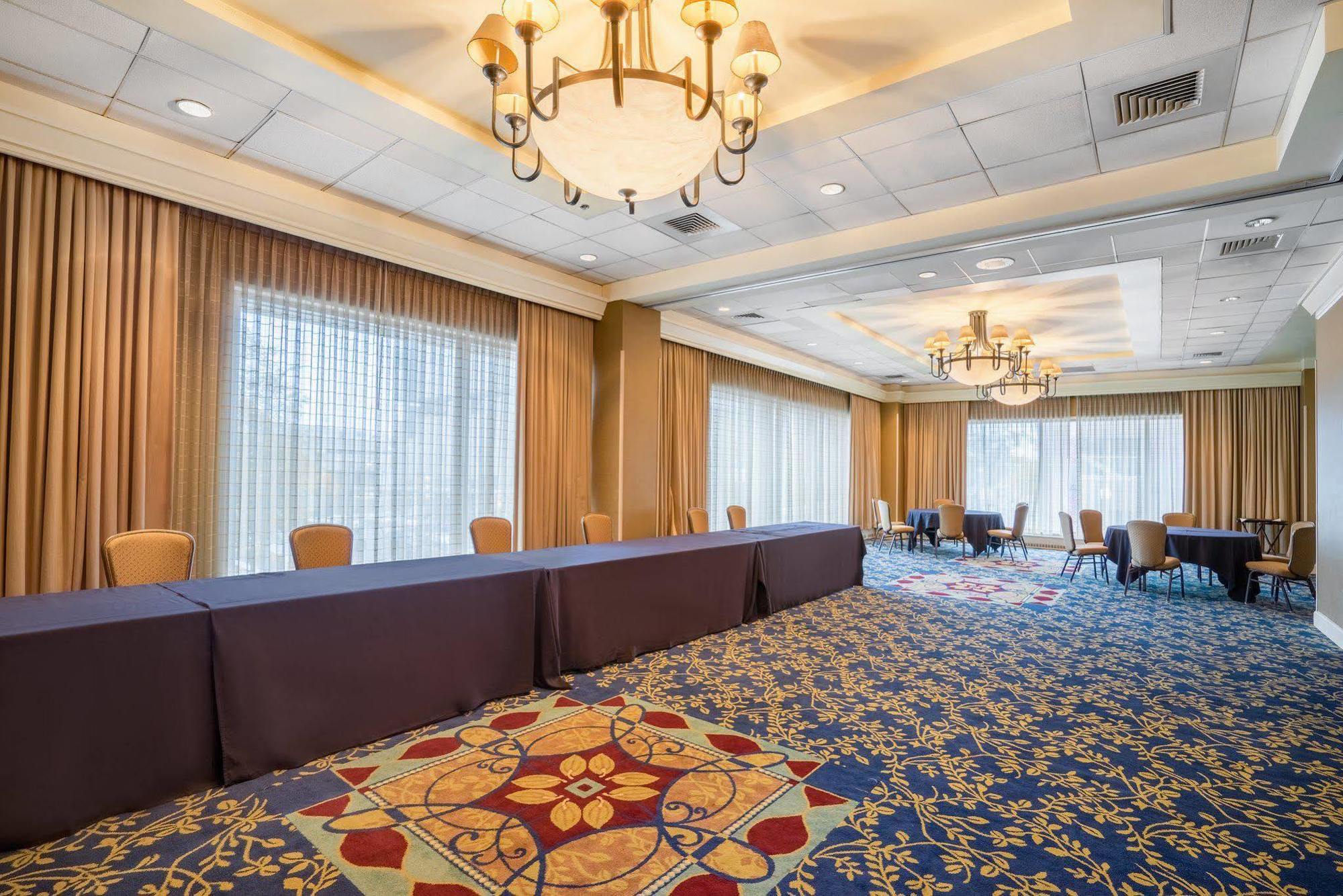 Crowne Plaza Hotel Harrisburg-Hershey By Ihg Eksteriør billede